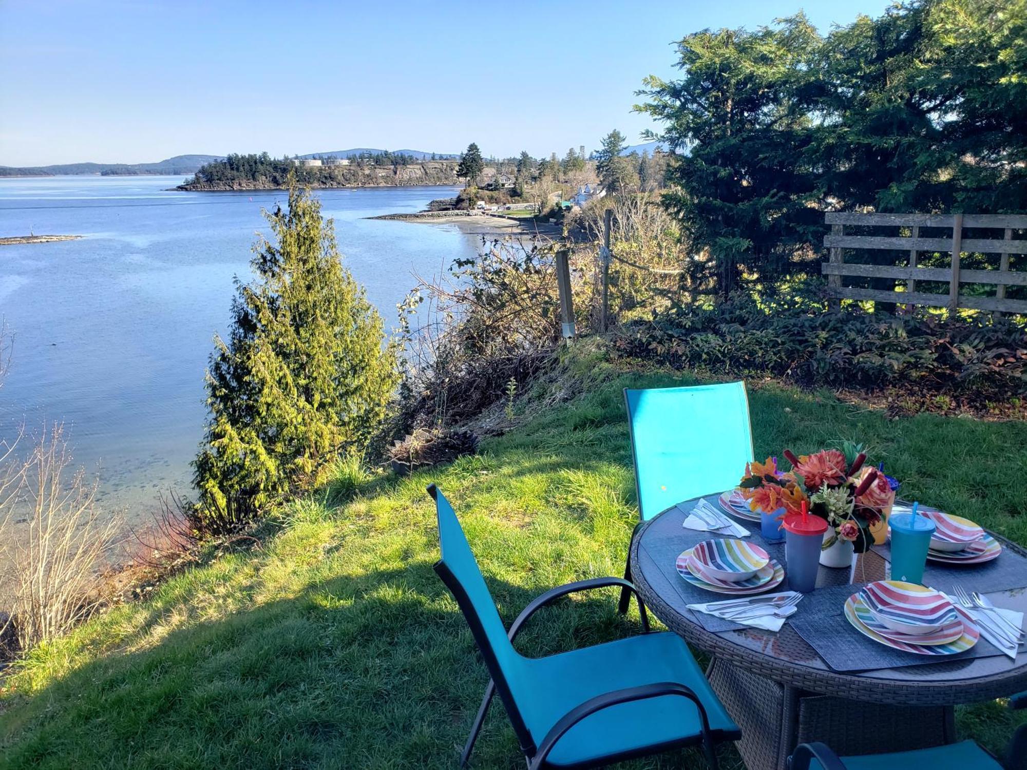 Edgewater Sunrise Apartment Chemainus Buitenkant foto